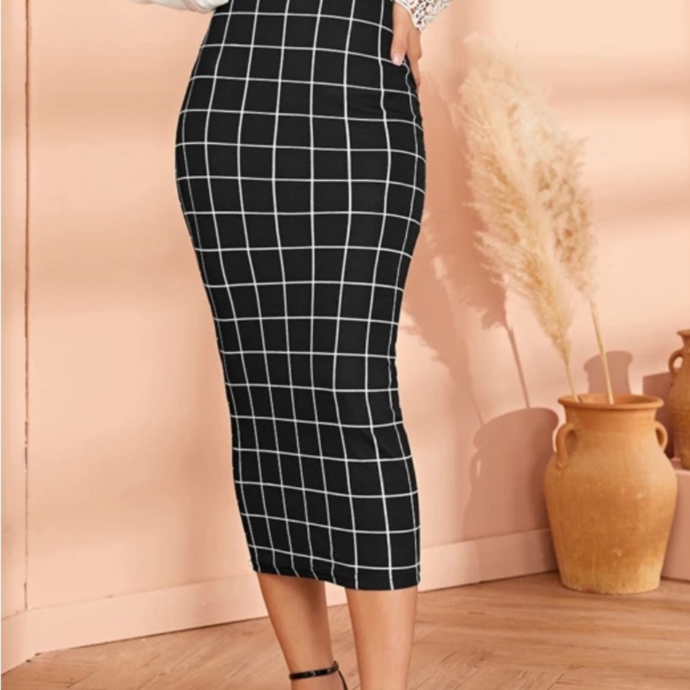 SHEIN Black and White Grid Midi Skirt